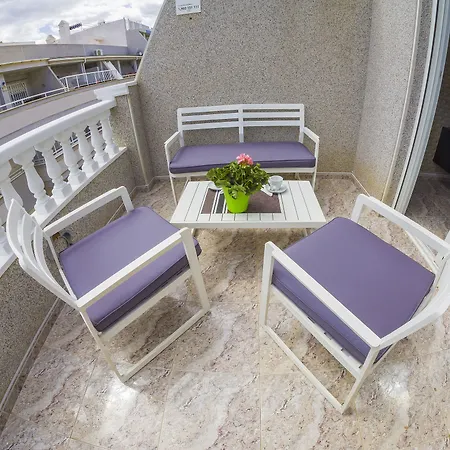 Homely Capitan Jack Apartment Torrevieja